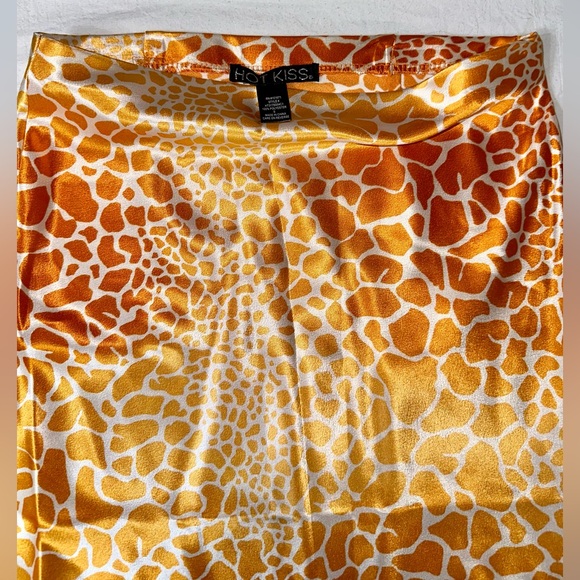 Hot Kiss Orange and Yellow Giraffe Print Skirt - Picture 2 of 3